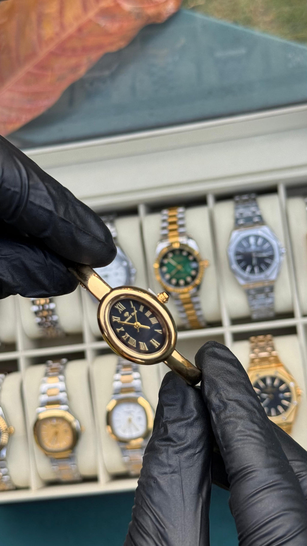 Bracelet Watch | Black Dial Golden Chain | Master Quality